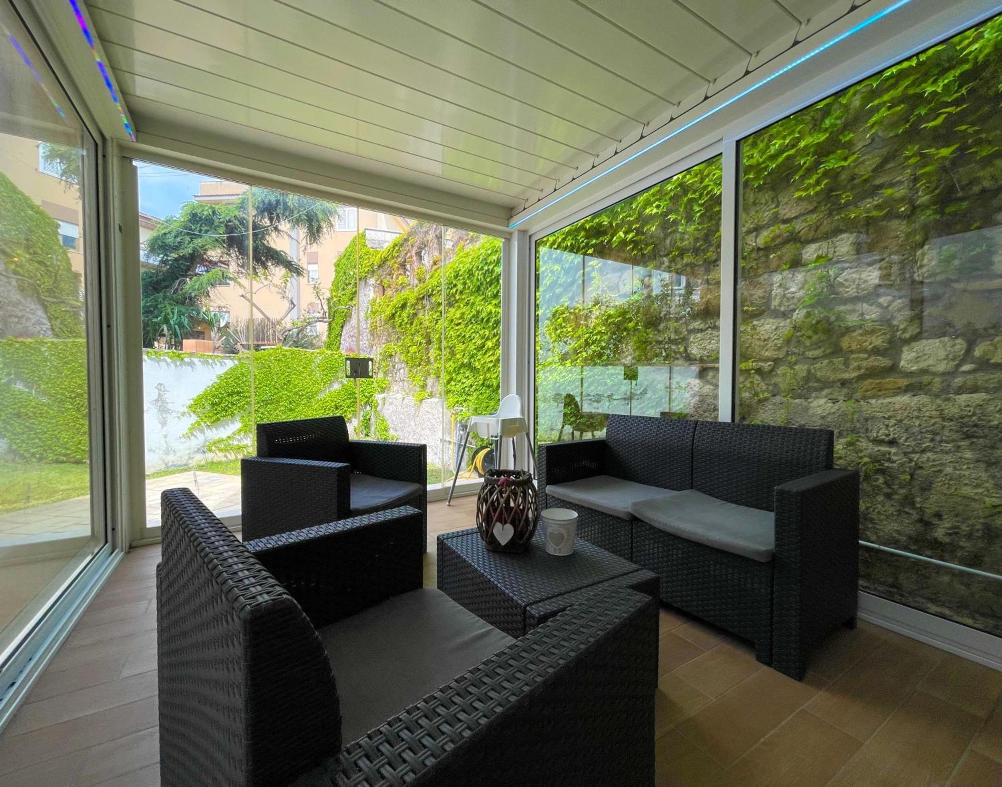 The Shabby House - Charming Seaside Retreat In Central Anzio, Steps From Beach And Train Station Eksteriør bilde