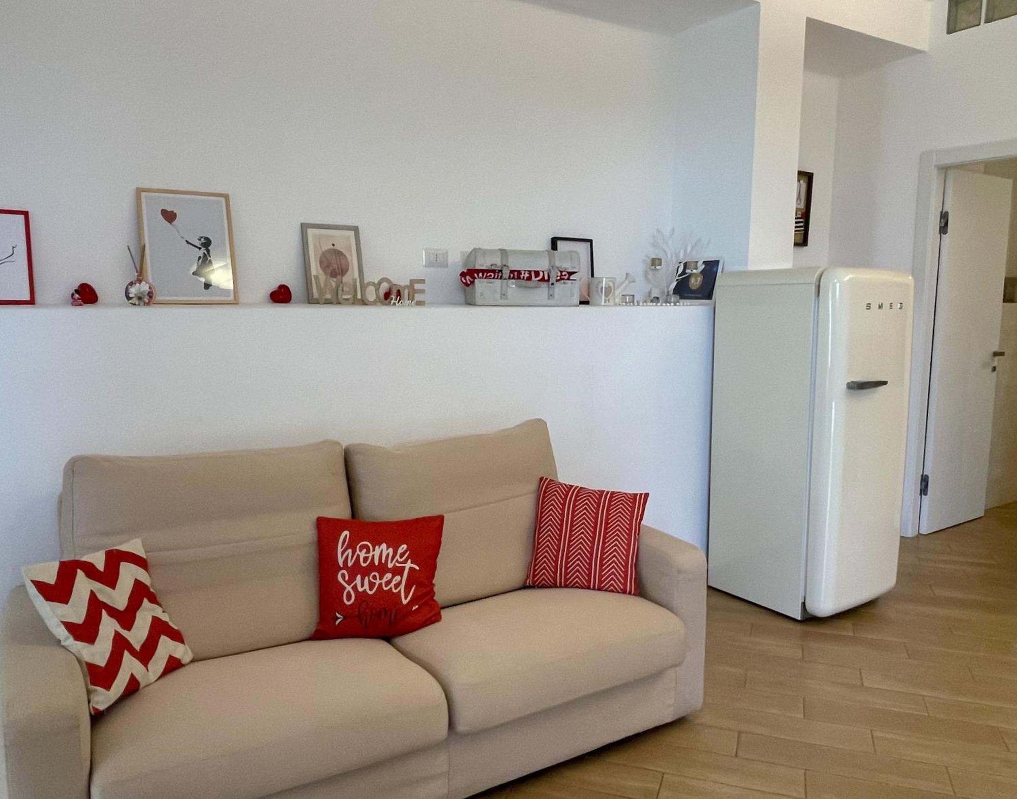 The Shabby House - Charming Seaside Retreat In Central Anzio, Steps From Beach And Train Station Eksteriør bilde