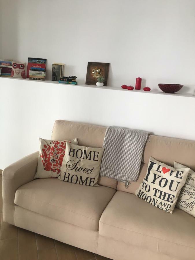 The Shabby House - Charming Seaside Retreat In Central Anzio, Steps From Beach And Train Station Eksteriør bilde